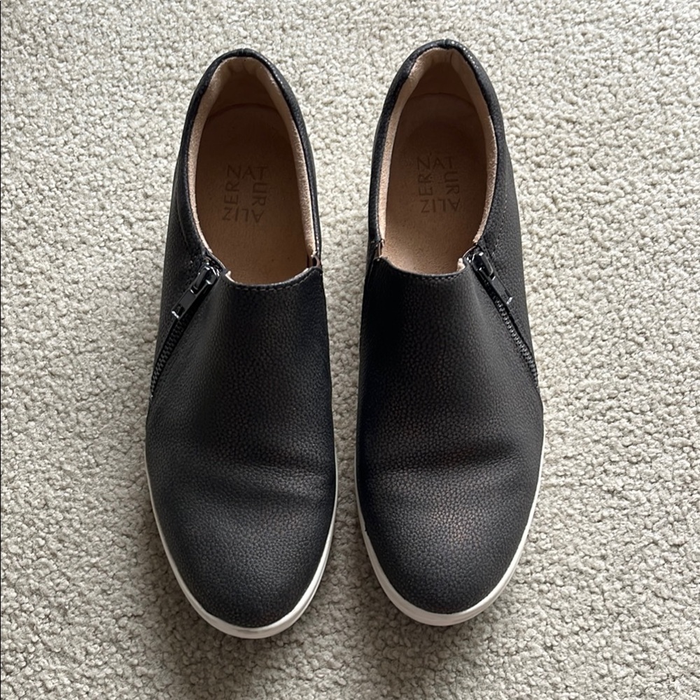 Naturalizer Black Slip-On Sierra Women’s Shoes 11W